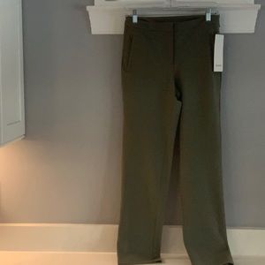 Lululemon women’s On the Move Pant